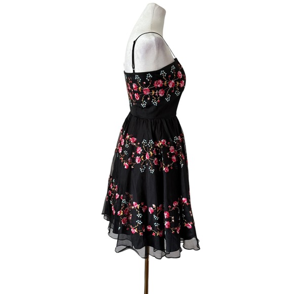 Betsey Johnson Evening Floral Embroidered Dress – Size 2‎ Fairy Garden Feminine - Picture 6 of 11